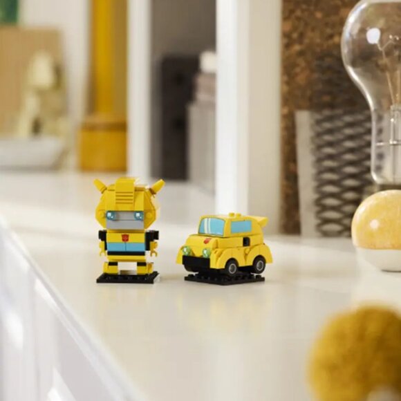 NEW LEGO 40804 BrickHeadz Transformers BumbleBee Robot & Vehicle NIB in Hand - Picture 3 of 10